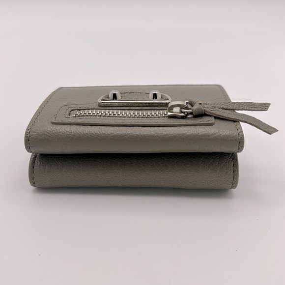 BALENCIAGA Neo classic Mini Wallet in Gray Grained Calfskin - Picture 8 of 15